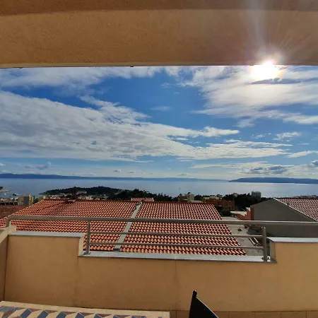 Διαμέρισμα Tomo