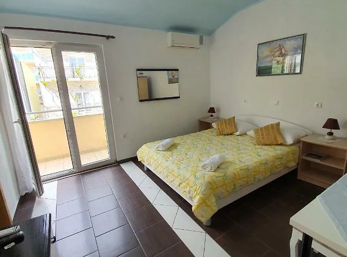 Tomo Lejlighed Makarska