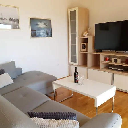 Tomo Apartment