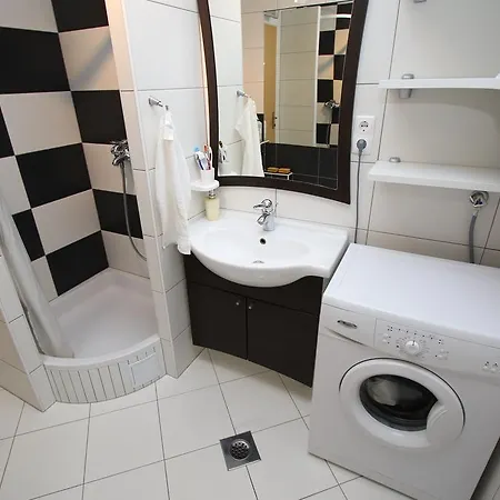 Tomo Apartment *